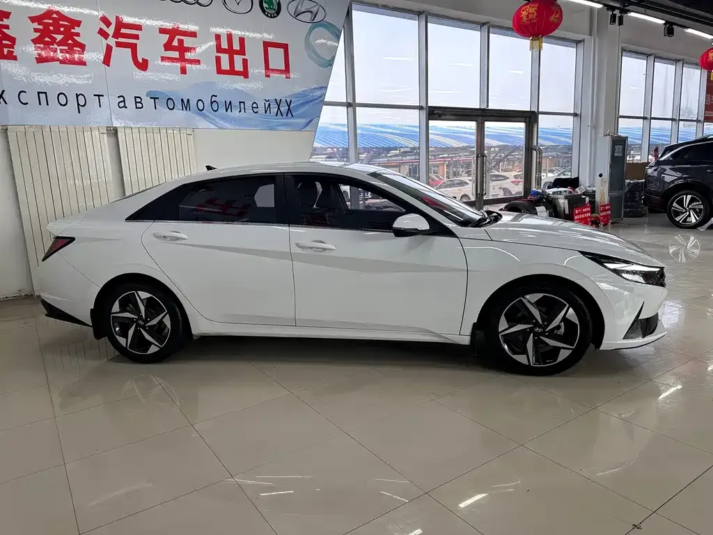 Hyundai Elantra 2022 из CN, фото 7