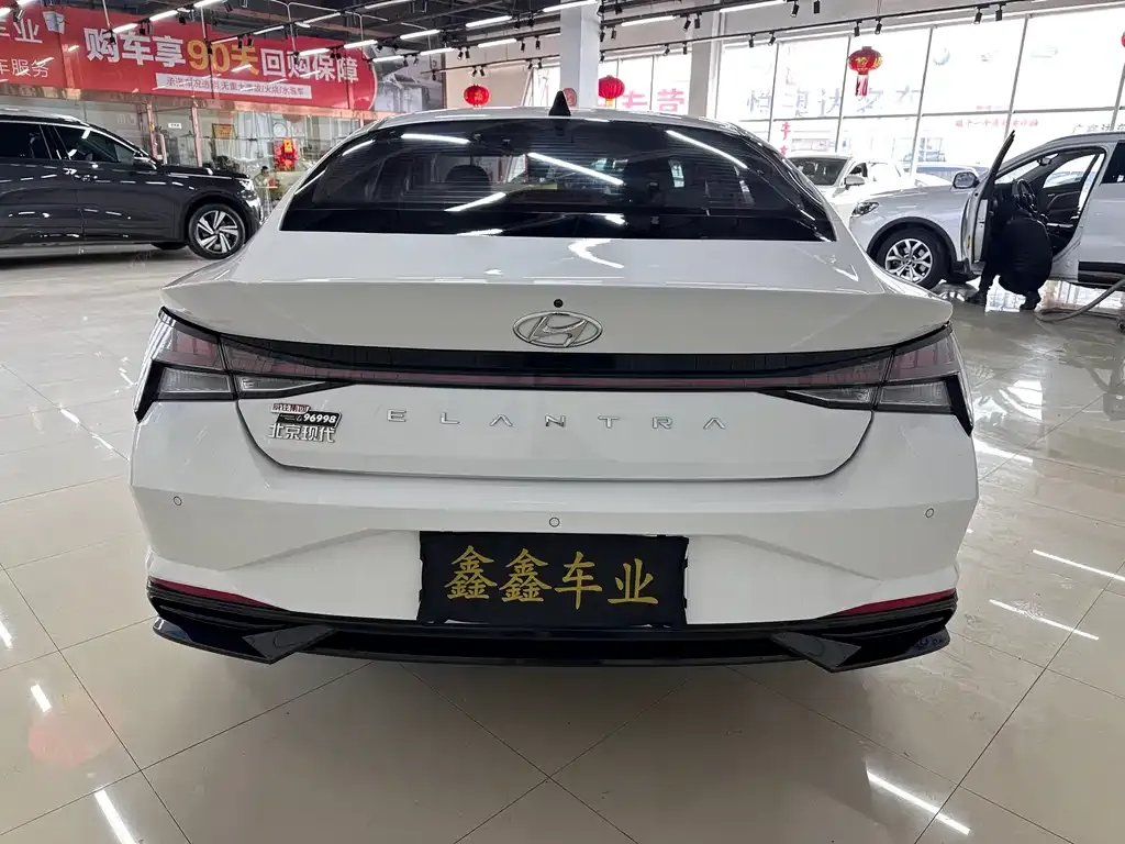 Hyundai Elantra 2022 из CN, фото 3