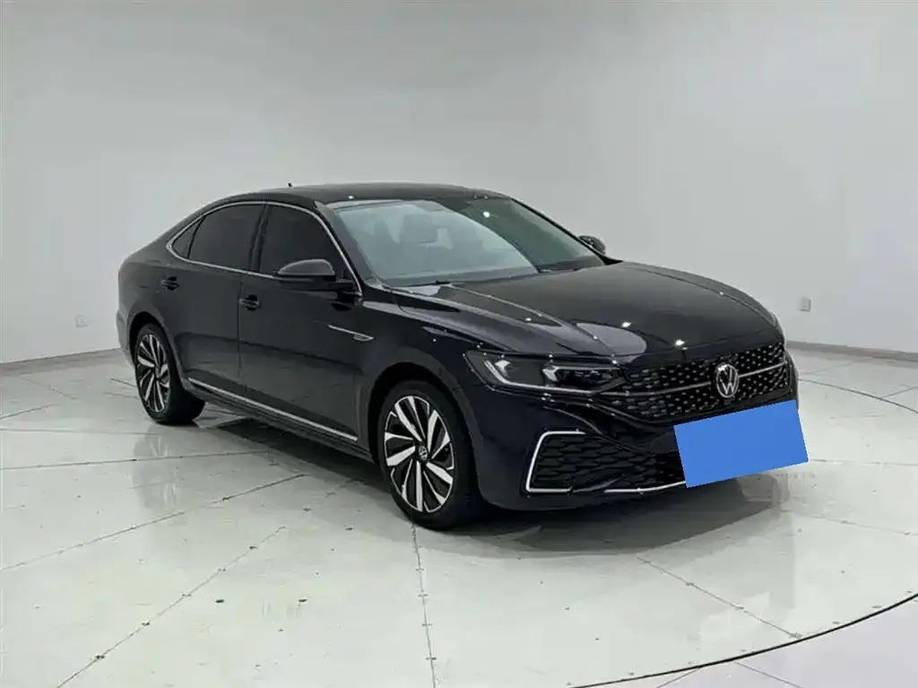 Volkswagen Passat — фото 4