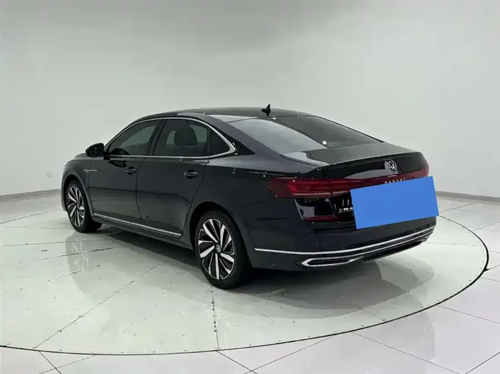Volkswagen Passat — фото 2