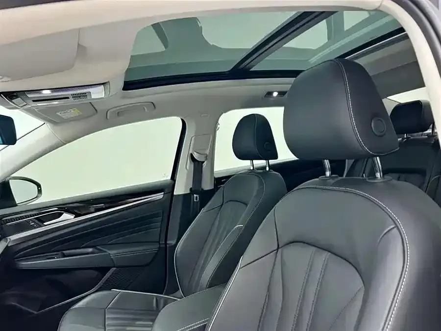 Volkswagen Passat — фото 6
