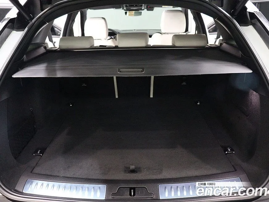 Land Rover Range Rover Velar 2023 из KR, фото 5