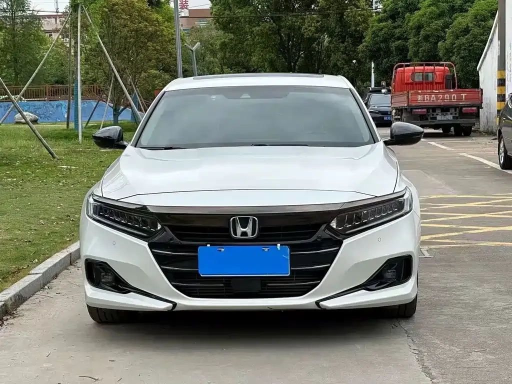 Honda Accord — фото 5