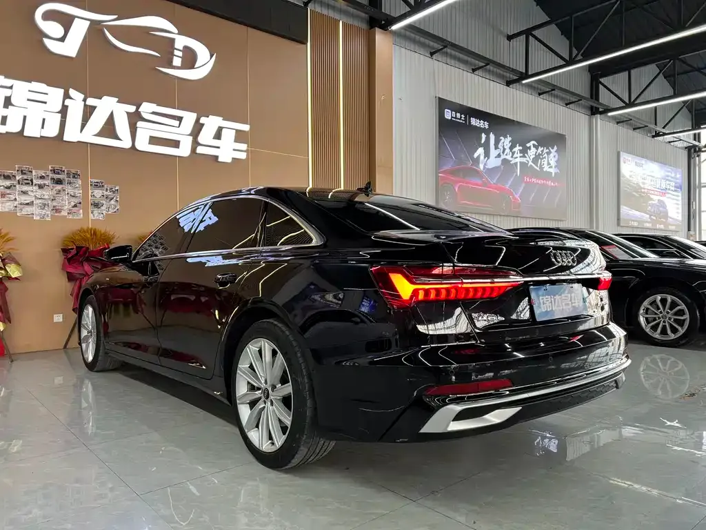 Audi A6L 2024 из CN, фото 4