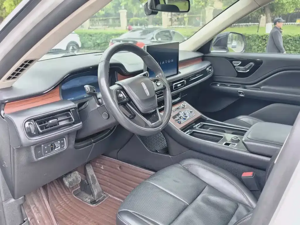 Lincoln Aviator 2021 из CN, фото 4