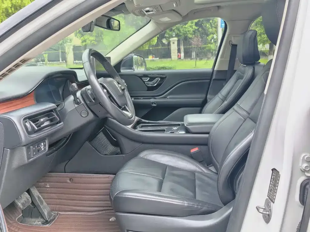 Lincoln Aviator 2021 из CN, фото 3
