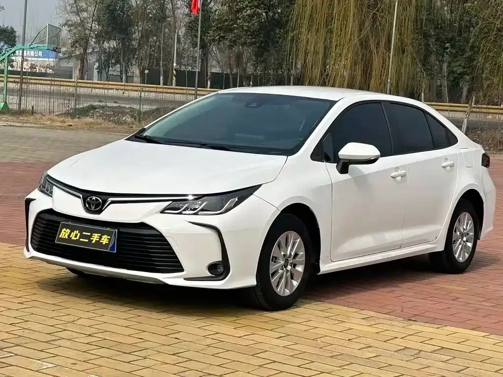 Toyota Corolla 2025 из CN, фото 1