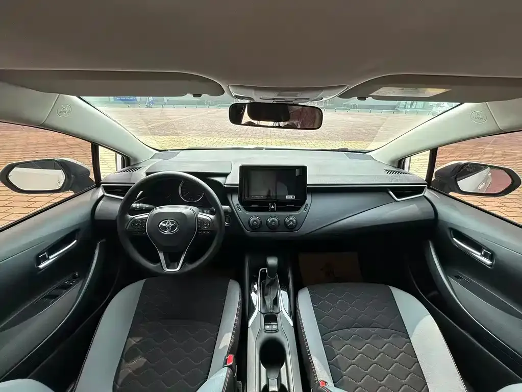 Toyota Corolla 2025 из CN, фото 5