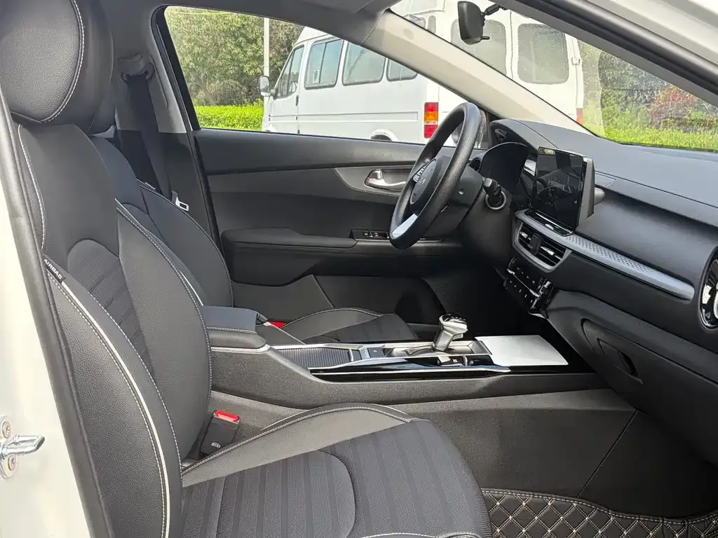 Kia K3 2026 из CN, фото 6