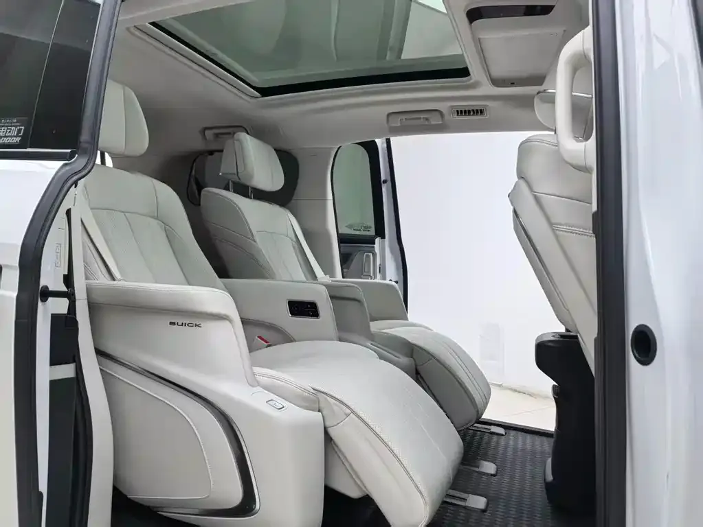 Buick GL8 Hybrid — фото 8