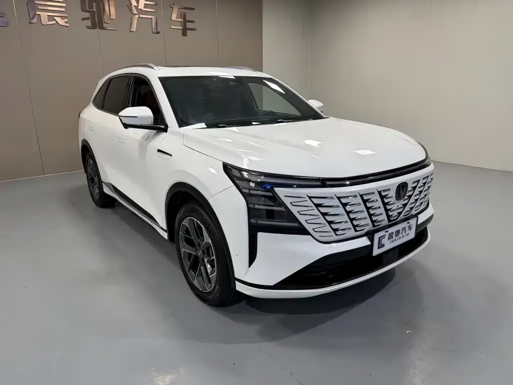 Changan CS75PLUS — фото 6
