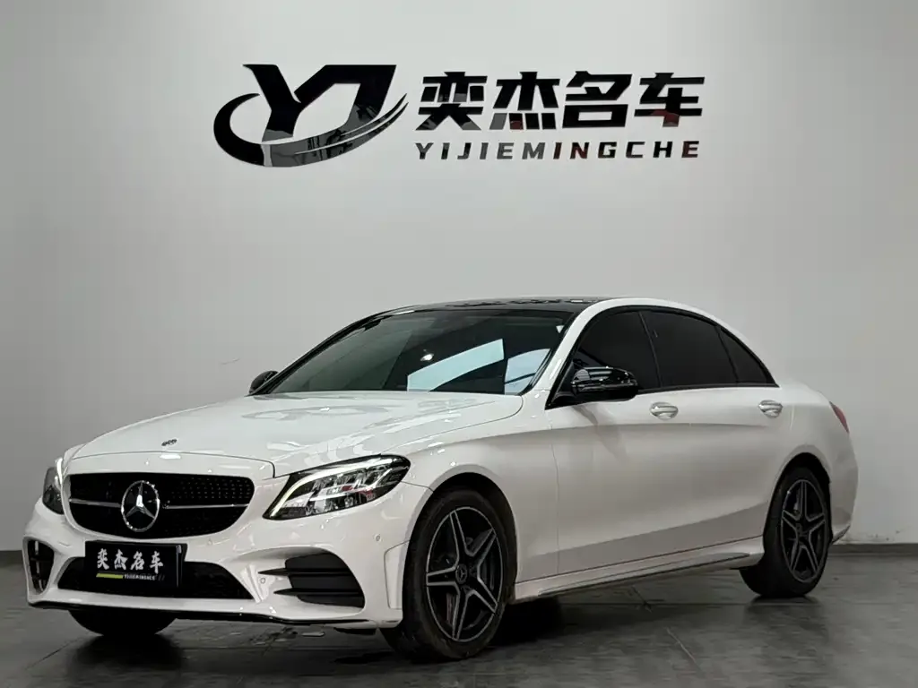 Mercedes-Benz C-Class — фото 1