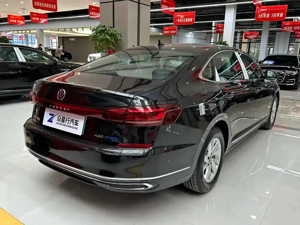Volkswagen Passat New Energy — фото 2