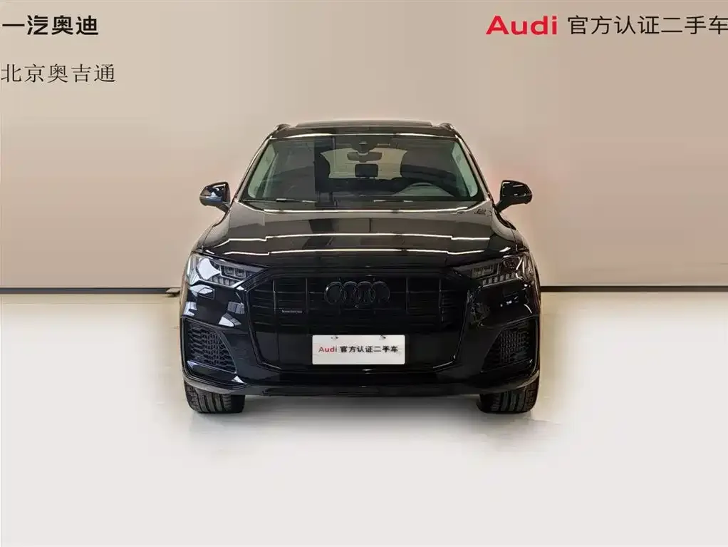 Audi Q7 2023 из CN, фото 3