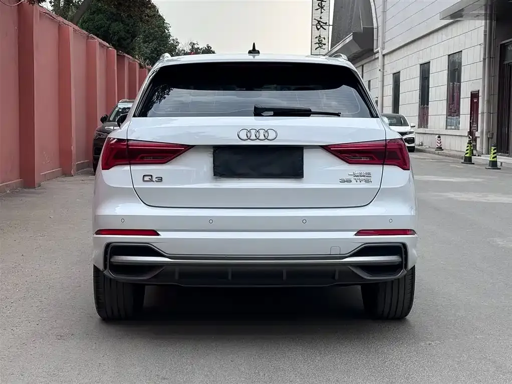 Audi Q3 — фото 9
