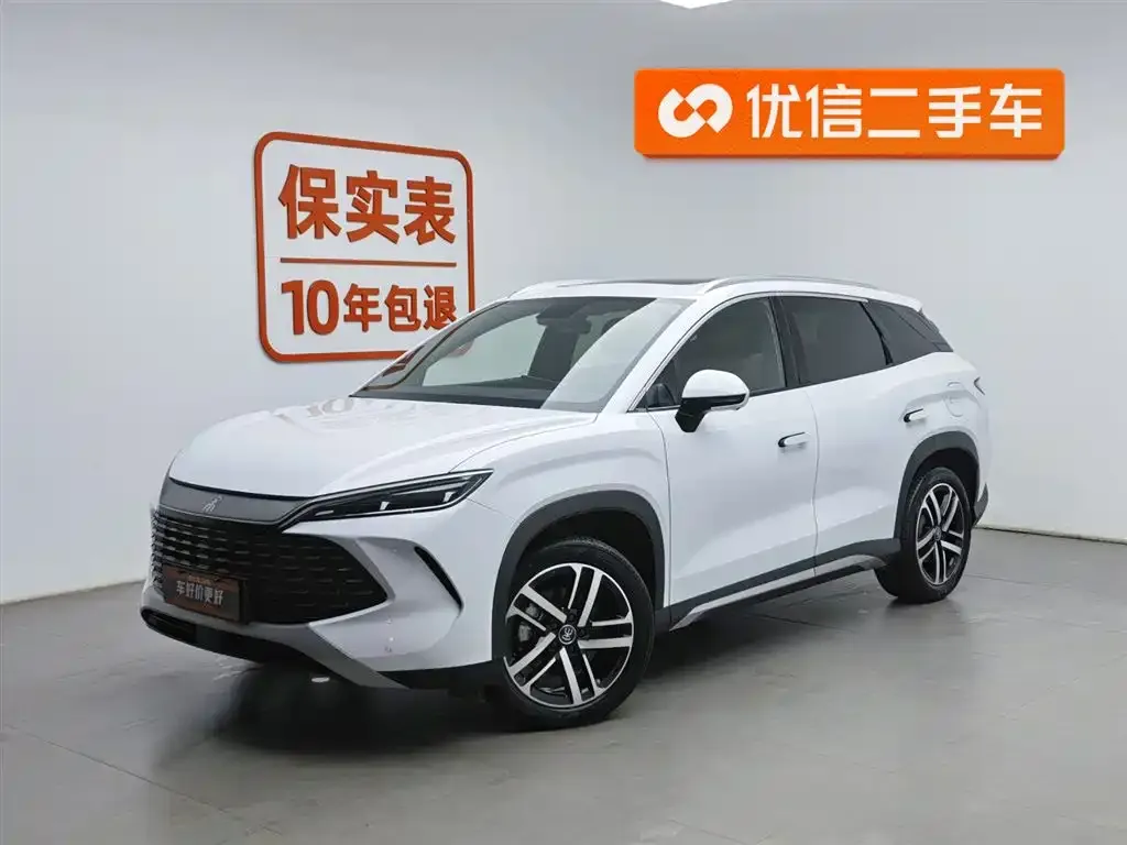 BYD L DM-i — фото 1