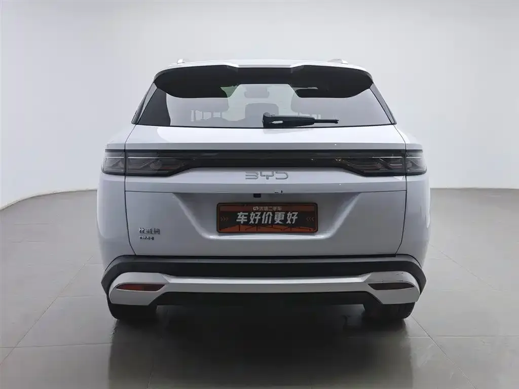 BYD L DM-i — фото 8