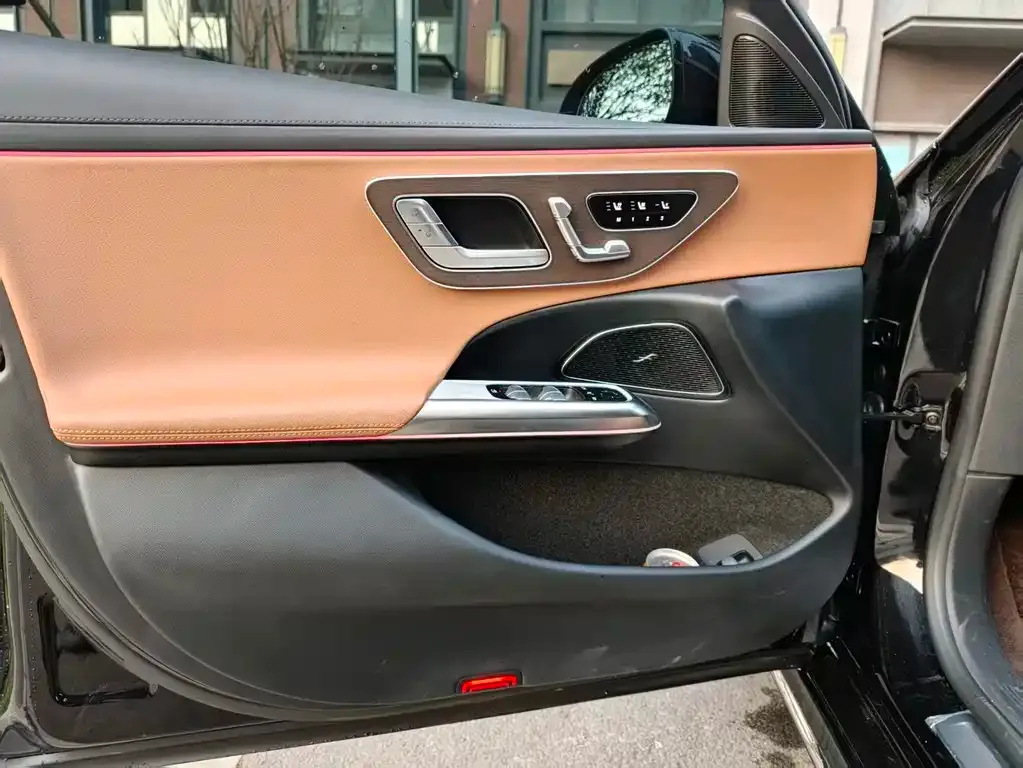Mercedes-Benz E-Class 2025 из CN, фото 3