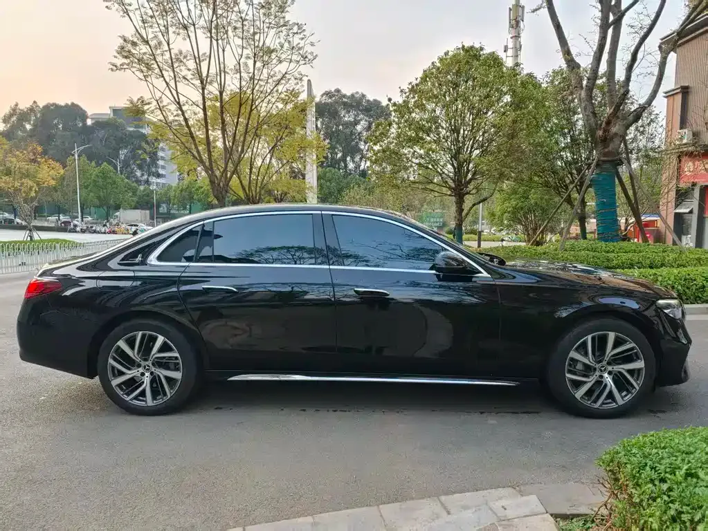 Mercedes-Benz E-Class 2025 из CN, фото 9