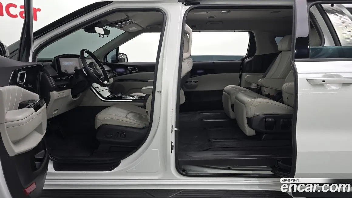 Kia Carnival — фото 2