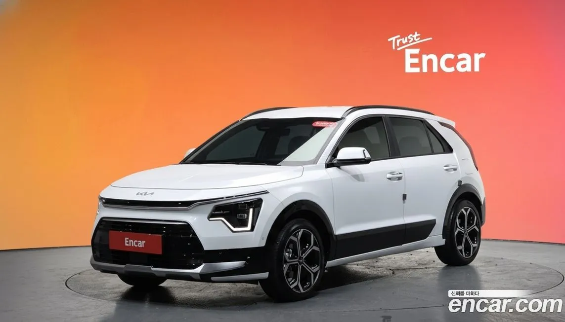 Kia Niro — фото 1