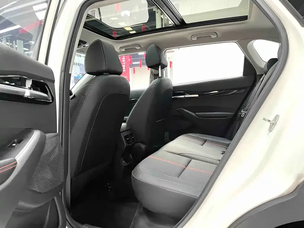 Kia KX3 2022 из CN, фото 7
