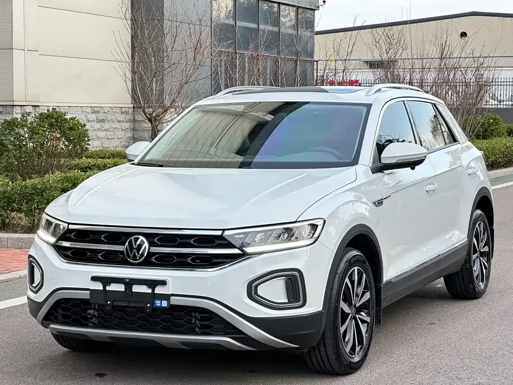 Volkswagen T-Roc 2023 из CN, фото 1