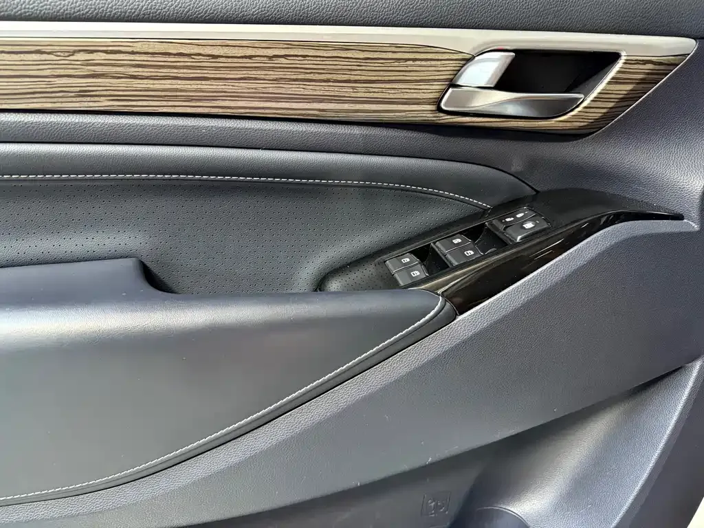 GAC Motor Trumpchi M8 — фото 7