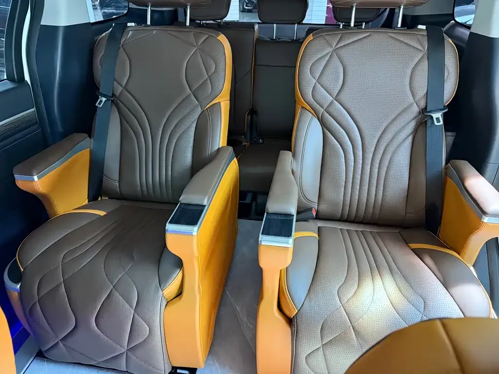 GAC Motor Trumpchi M8 — фото 10