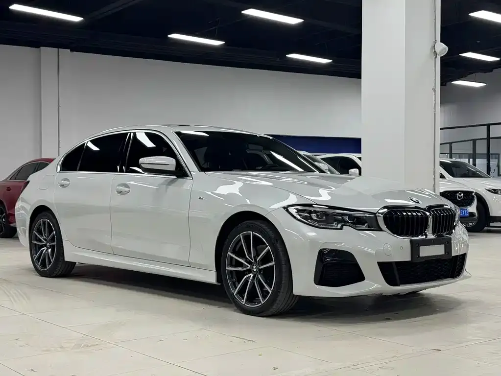 BMW 3 Series 2022 из CN, фото 4