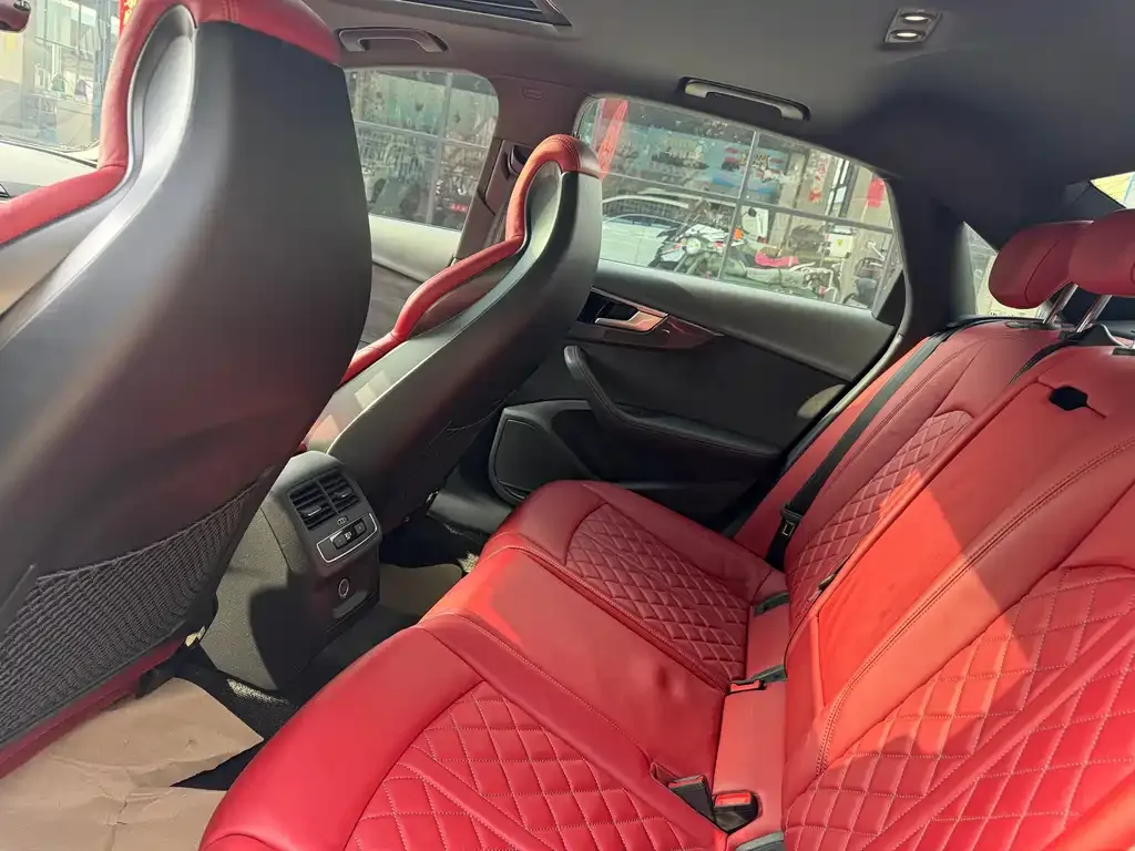 Audi S4 2021 из CN, фото 6