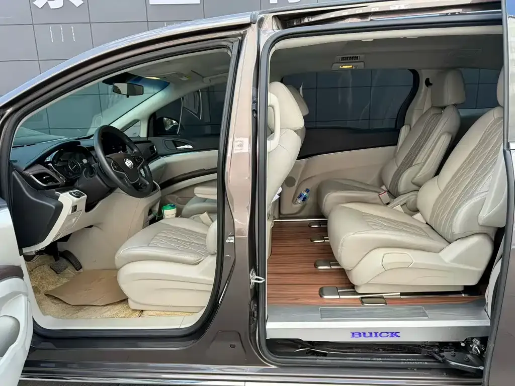 Buick GL8 2024 из CN, фото 5