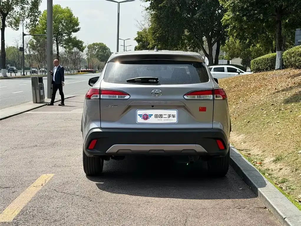 Toyota Corolla Cross 2025 из CN, фото 10