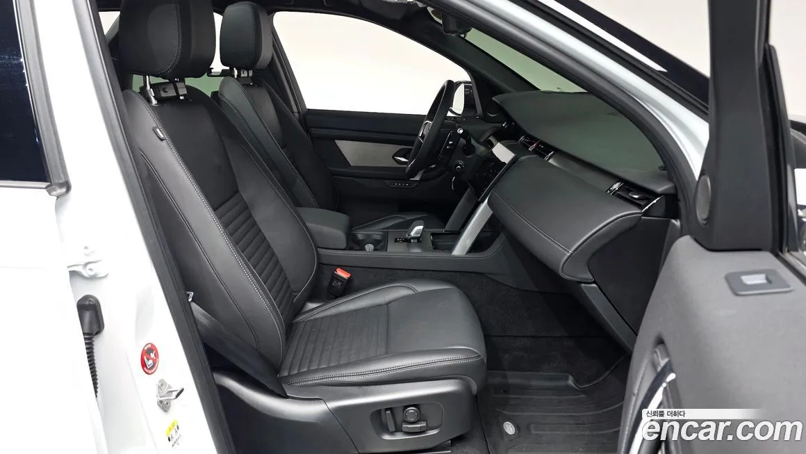 Land Rover Discovery Sport 2025 из KR, фото 4