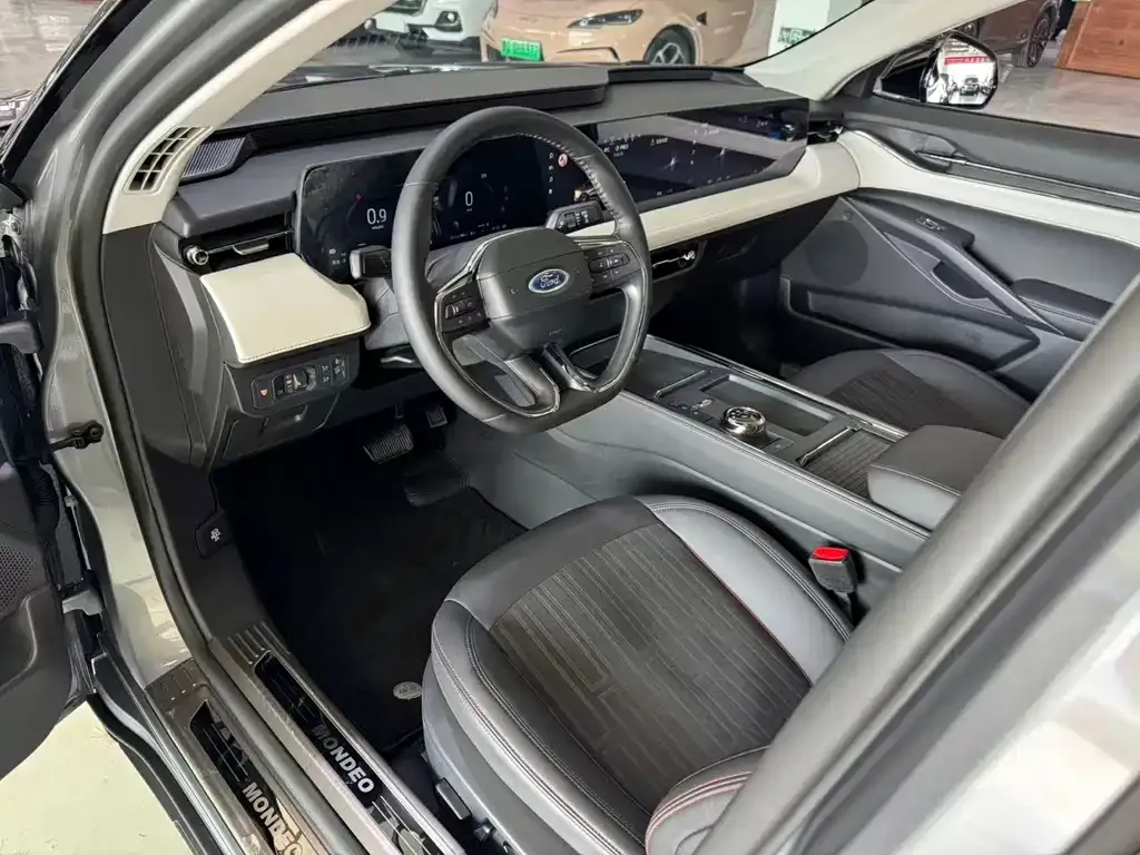 Ford Mondeo 2022 из CN, фото 5