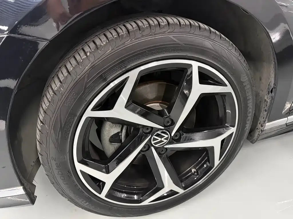 Volkswagen Magotan 2023 из CN, фото 6