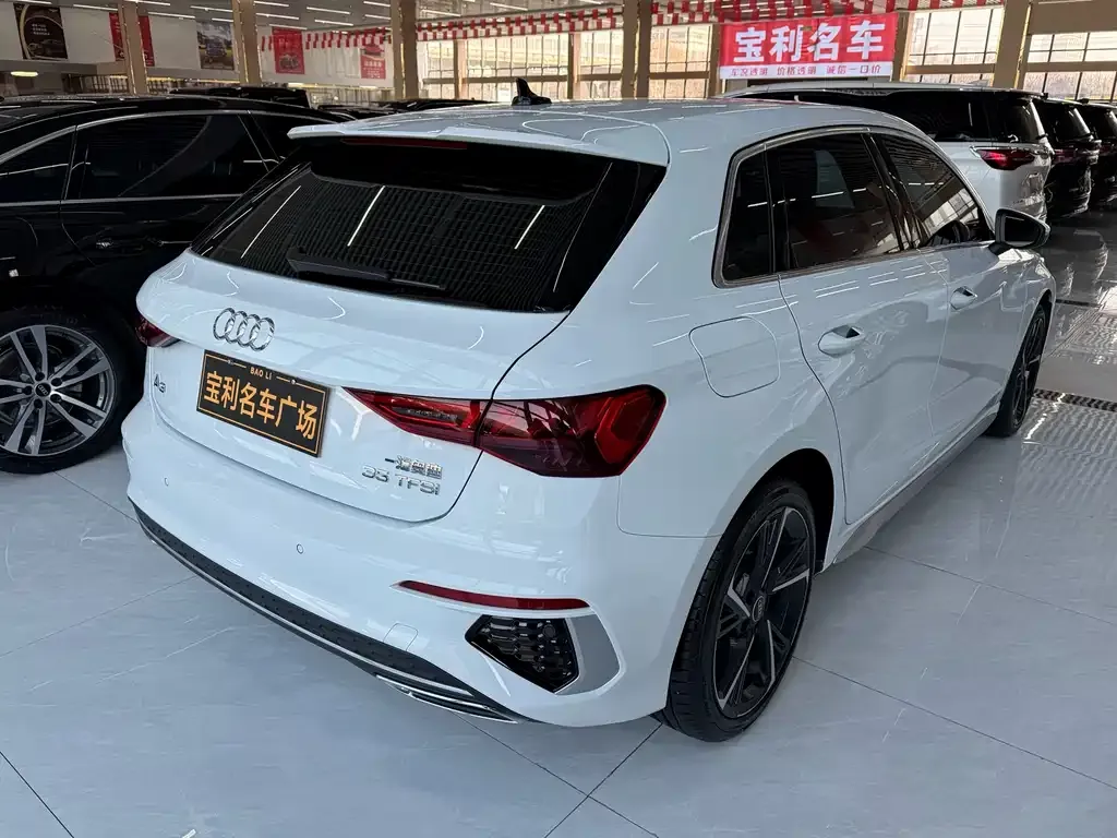 Audi A3 2024 из CN, фото 7