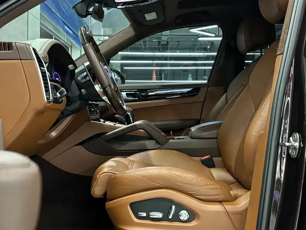 Porsche Cayenne 2021 из CN, фото 6