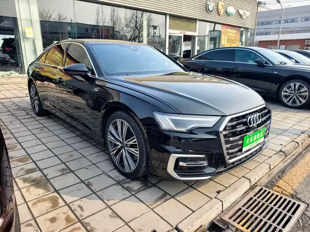 Audi A6L — фото 10