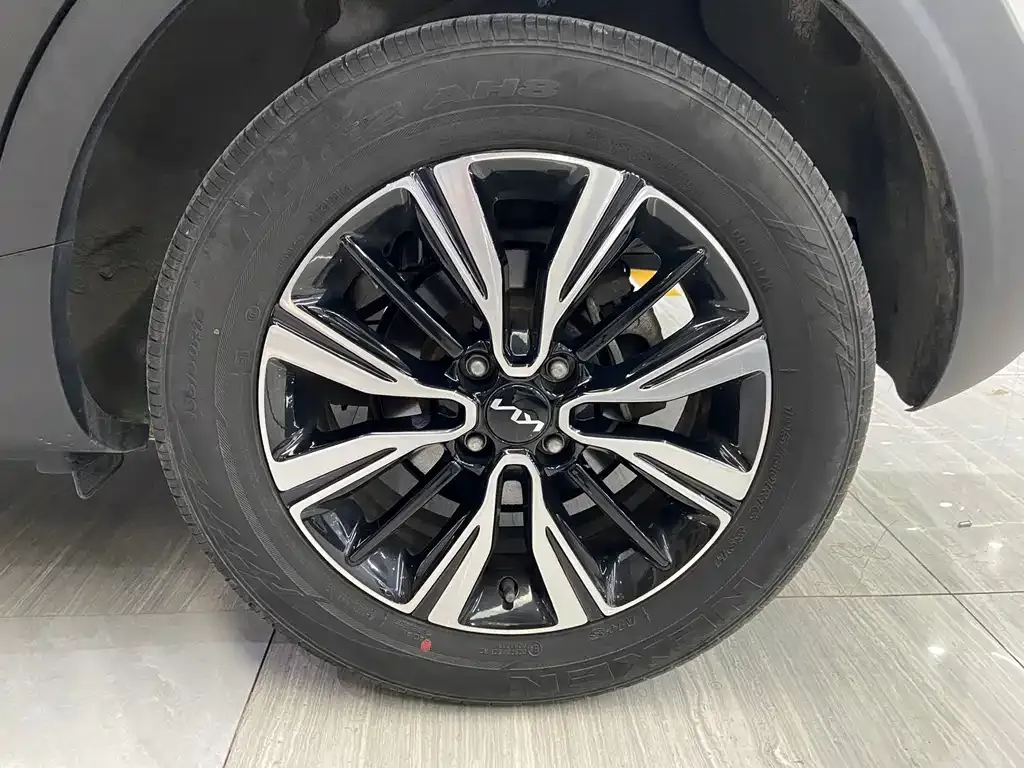 Kia KX1 — фото 2