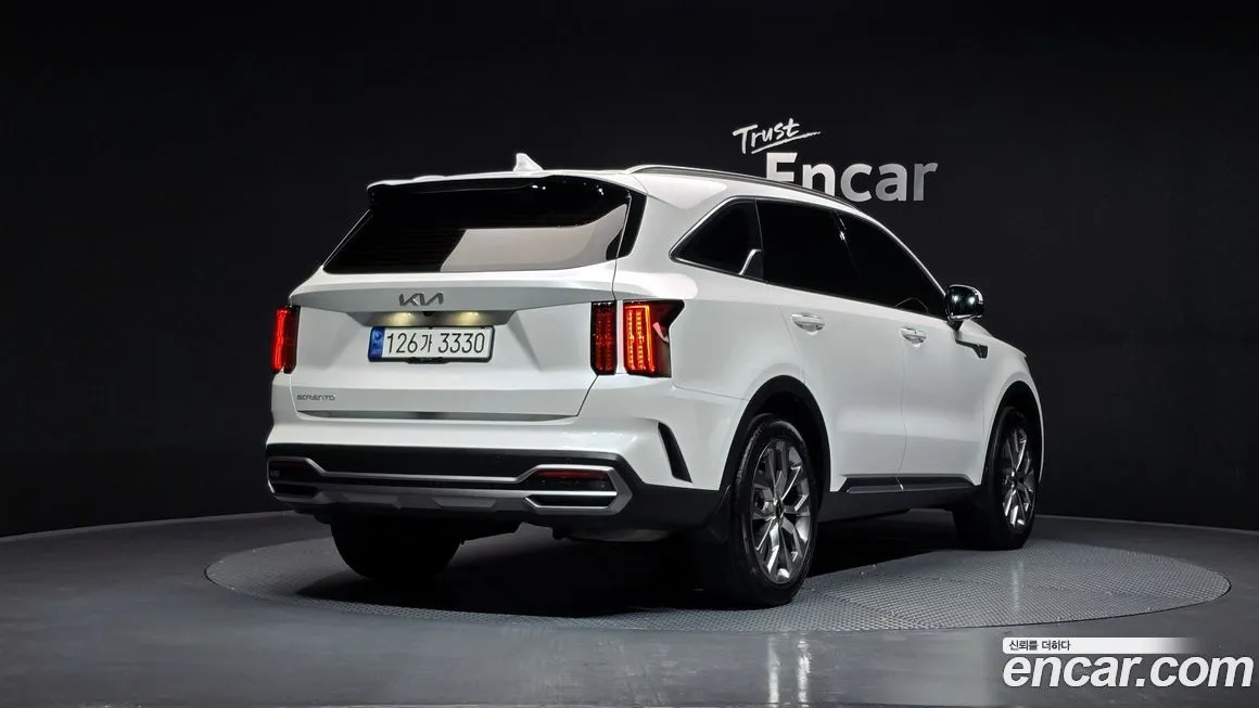 Kia Sorento — фото 7
