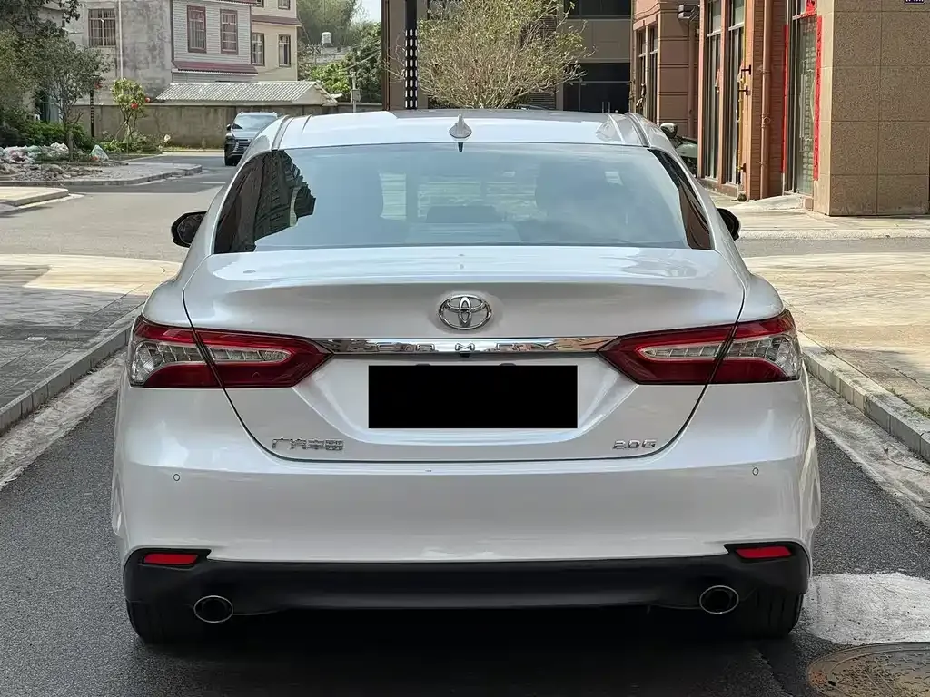 Toyota Camry 2021 из CN, фото 2