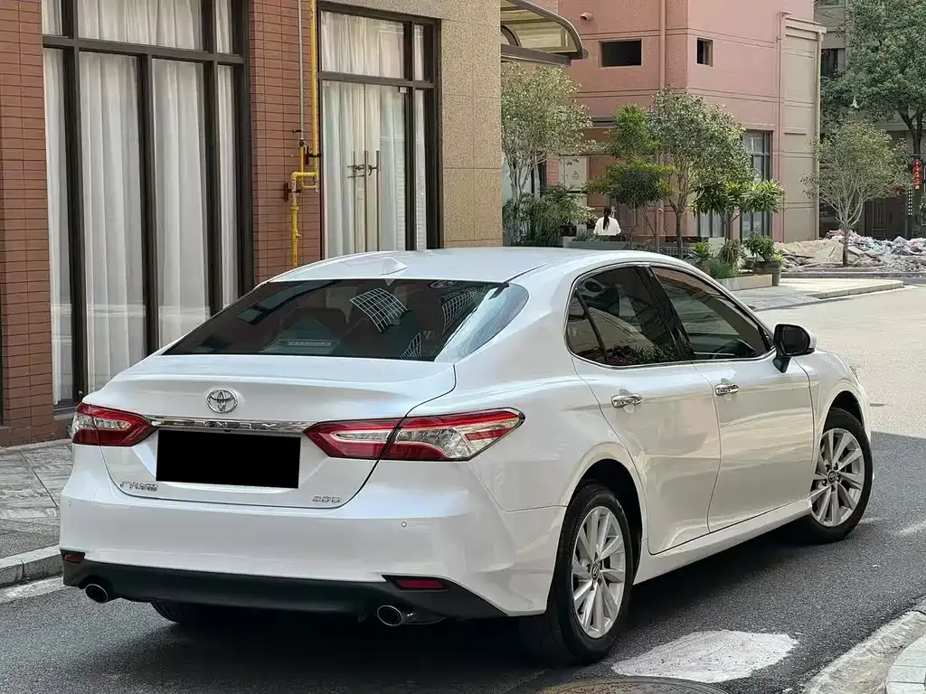 Toyota Camry 2021 из CN, фото 4