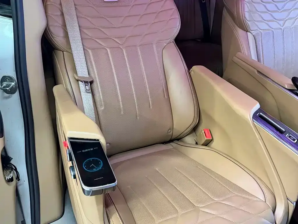 Buick GL8 2021 из CN, фото 10