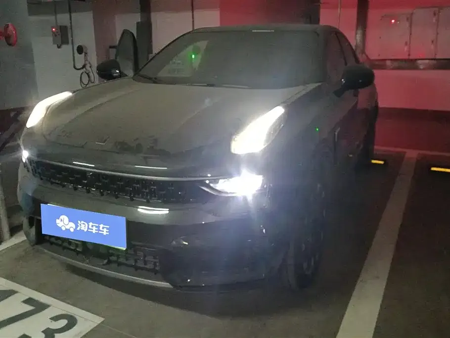 Lynk & Co 05 EM-P