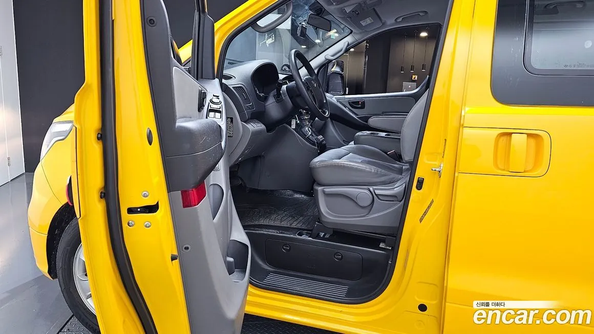 Hyundai Starex 2021 из KR, фото 8