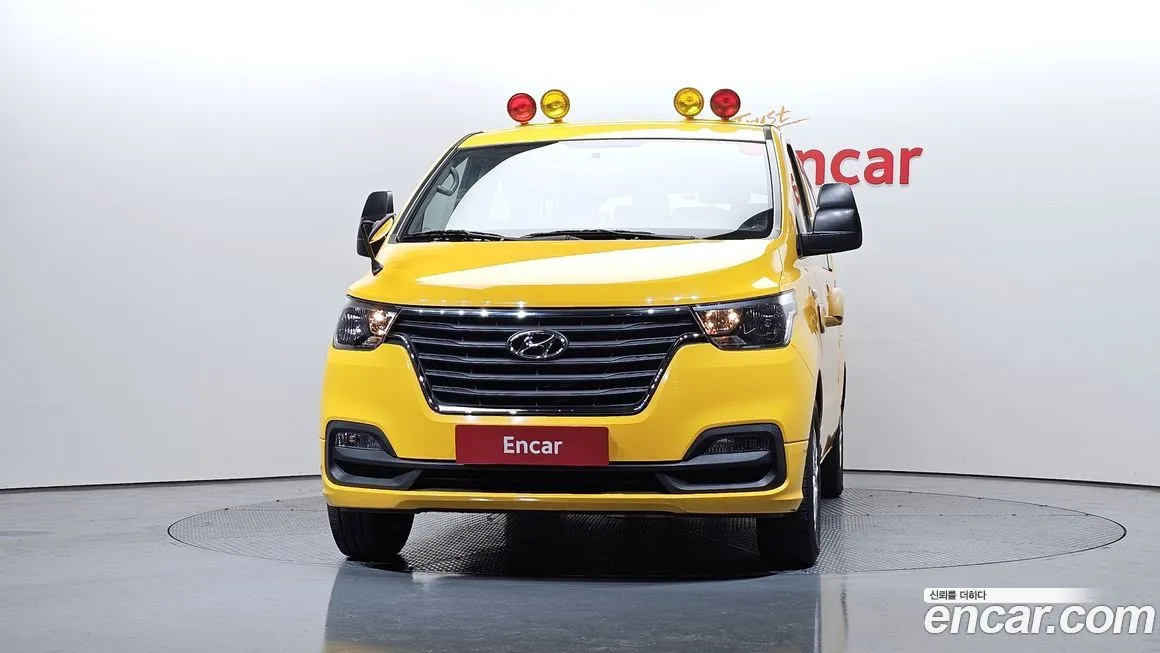 Hyundai Starex 2021 из KR, фото 2