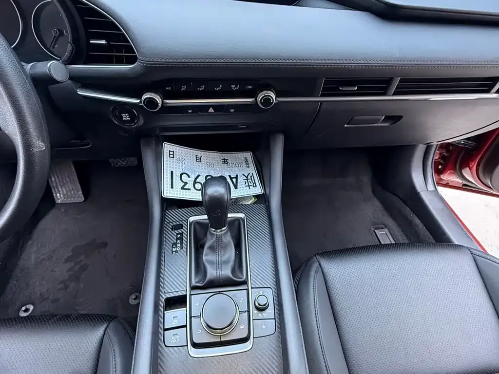 Mazda 3 Axela 2021 из CN, фото 2