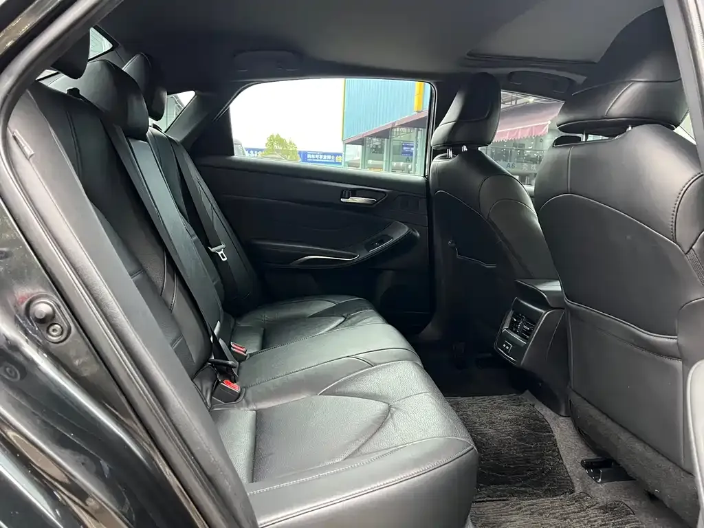 Toyota Avalon 2023 из CN, фото 4