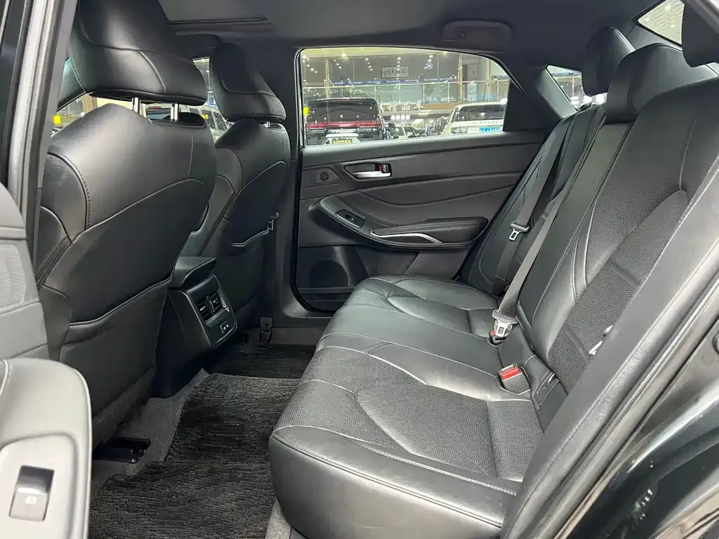 Toyota Avalon 2023 из CN, фото 7